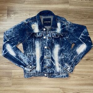 Jean Jacket with Pockets and Buttons